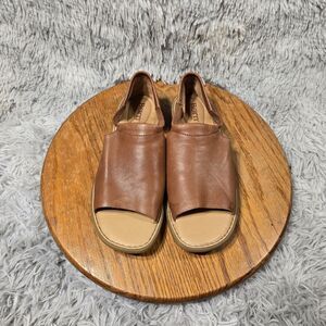 Born Womens Size 8M Mexican Huarache Style Open Toe Light Caramel Sandals